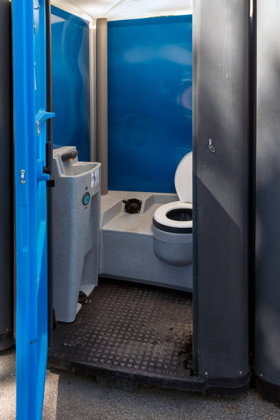 Best Construction site porta potty rental  in Medulla, FL